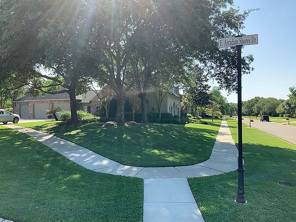2nd image of 19544 Arcadian Shores Ave