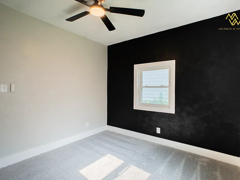 4444 Agnes Ave — Photo 10
