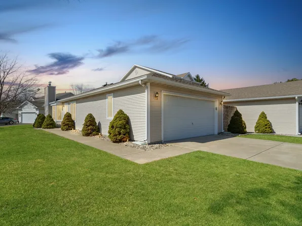 9908 Pheasant Ln, Saint John, IN 46373