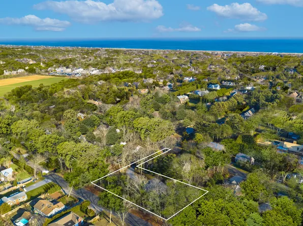 69 Schellinger Rd, Amagansett, NY 11930