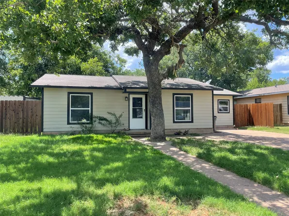 310 Colorado Ave, Graham, TX 76450