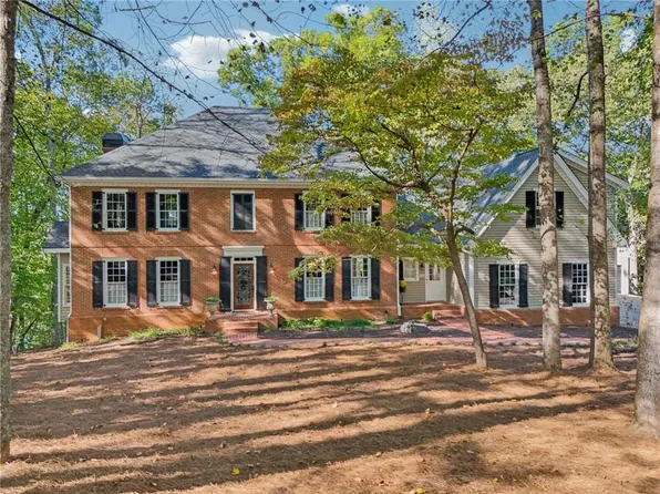 245 Galsworthy Ct, Roswell, GA 30075
