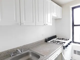 Rented by City Prime Commercial Realty 