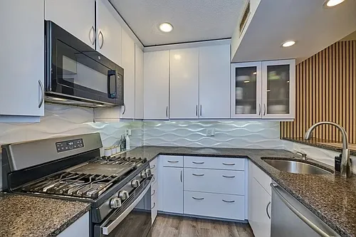 147 Kelton Street #715 Photo 1