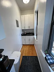 Rented by Salon Realty Corp