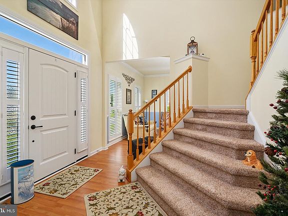 4th image of 214 Millstone Ln