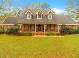 101 Sweet Bay Trl, Petal, MS 39465