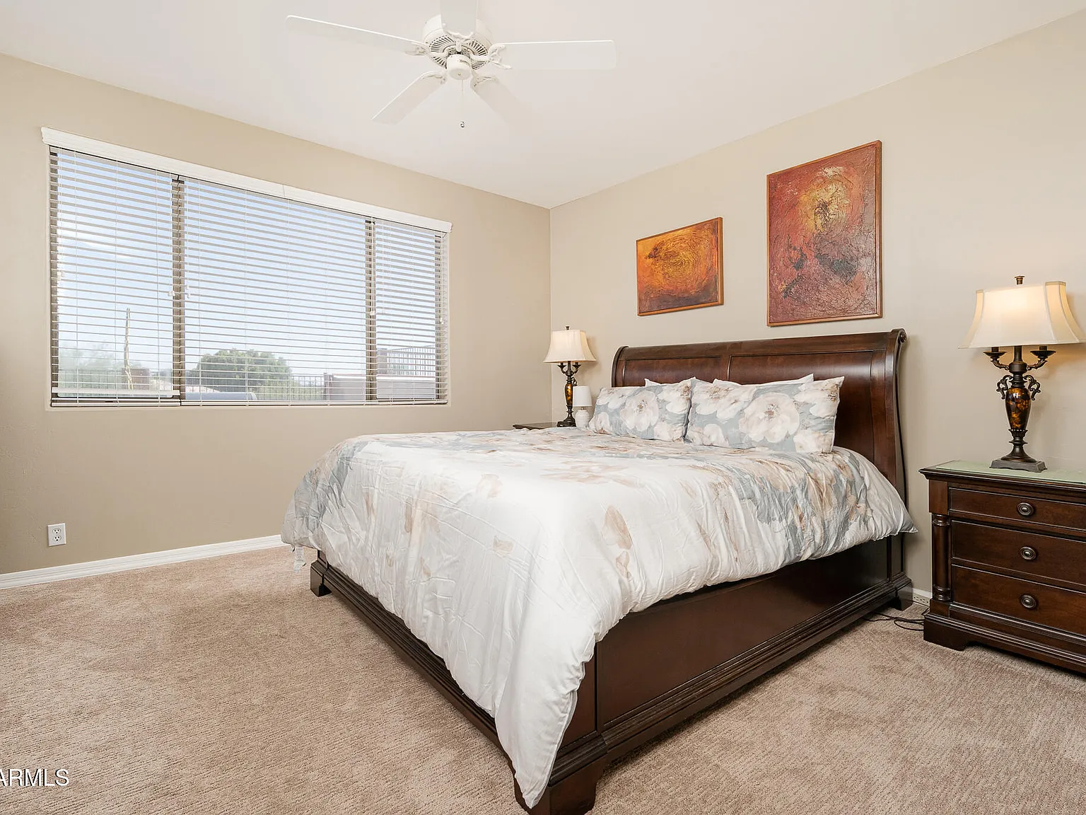 4 bed, 2.5 bath, 2410 sqft, $8,000 — Photo 3