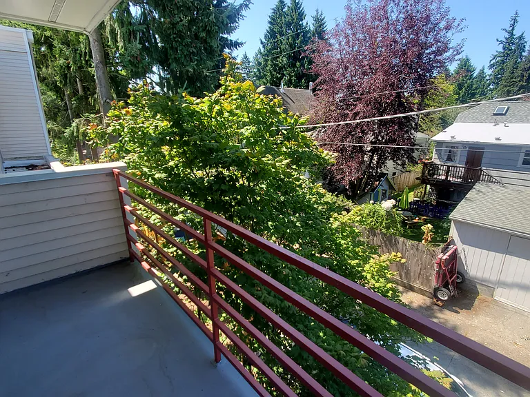 7017 35th Ave NE #205 — Photo 3