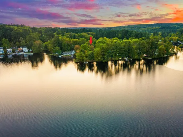 35 Cove Street, Goffstown, NH 03045