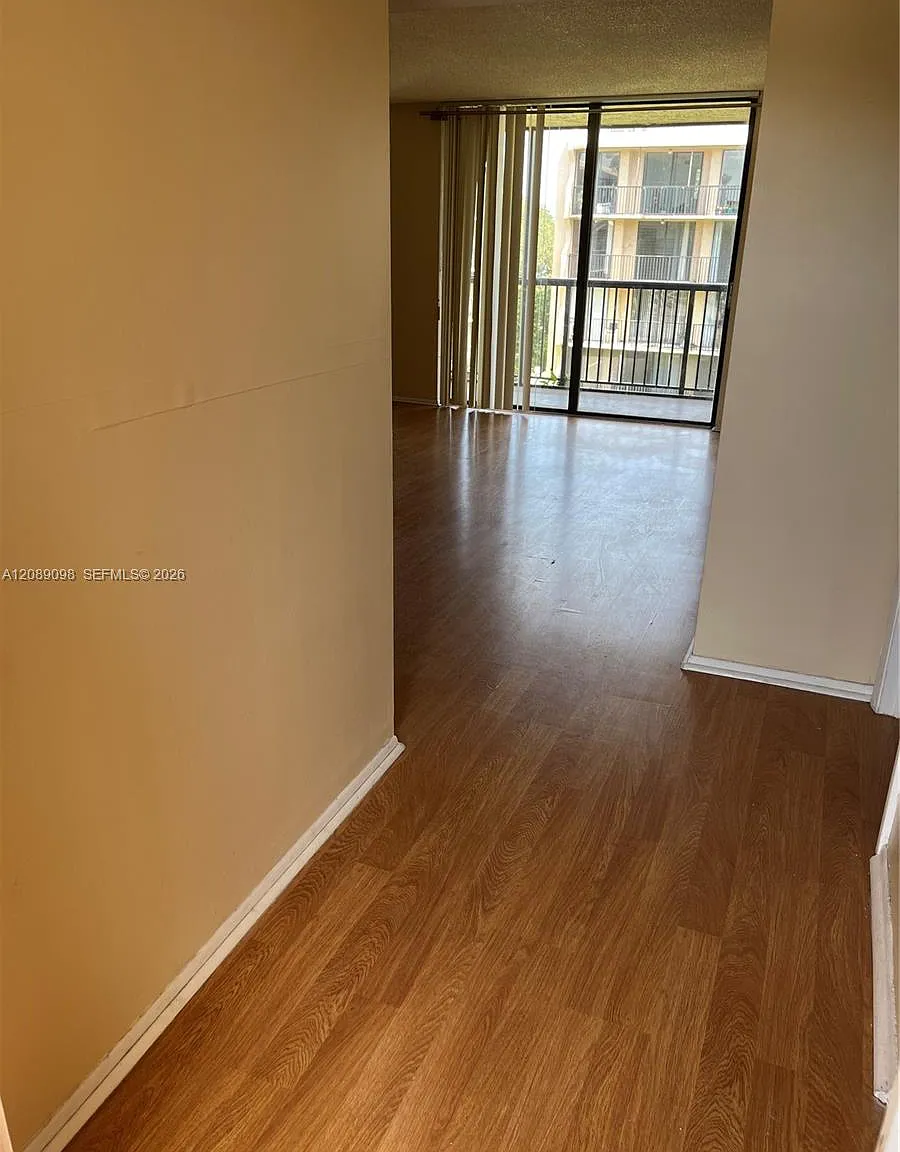 3550 Blue Lake Dr — Photo 4