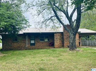 1062 Butler Rd, New Market, AL 35761