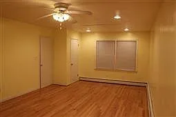 Master Bedroom - 22 X 12