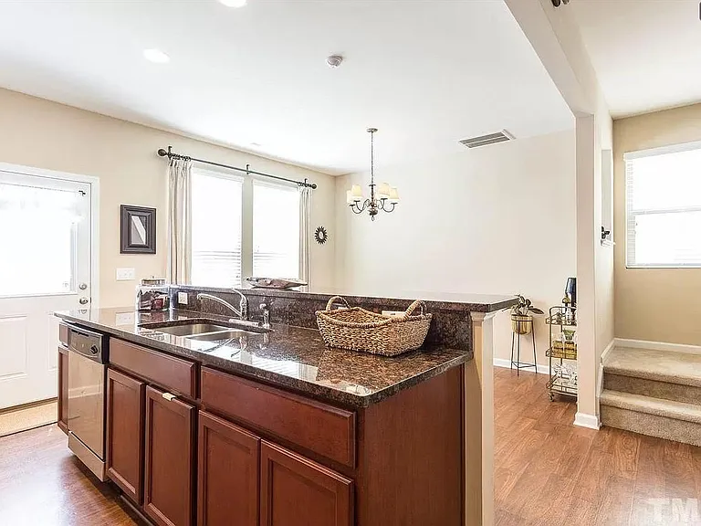 3609 Landshire Vw — Photo 13