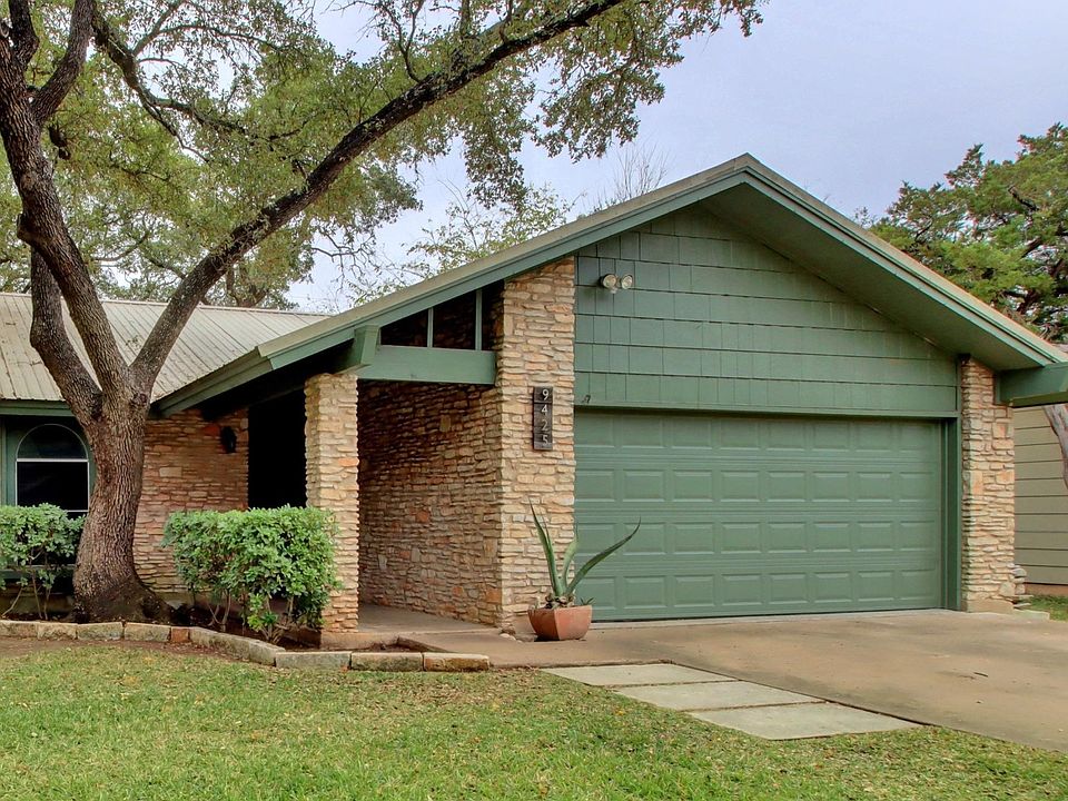 1st image of 9425 Shady Oaks Dr