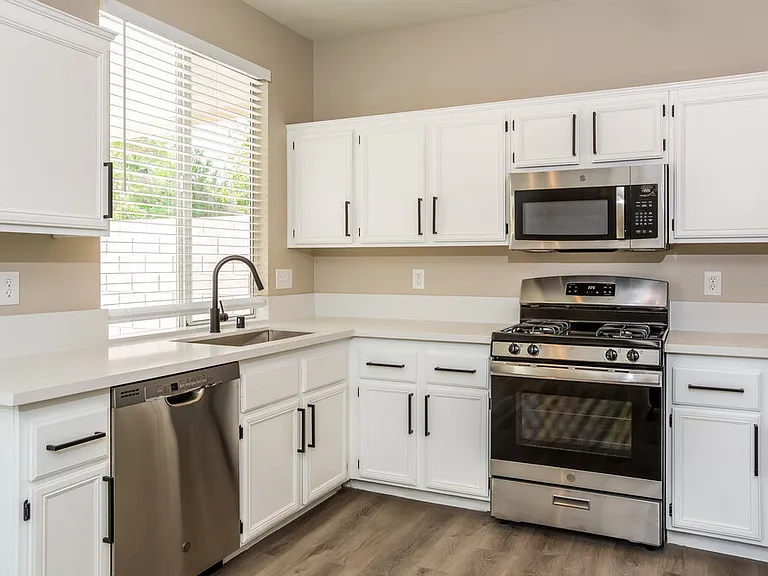 3555 April Springs St — Photo 6