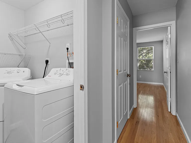 513 S Chester St — Photo 25