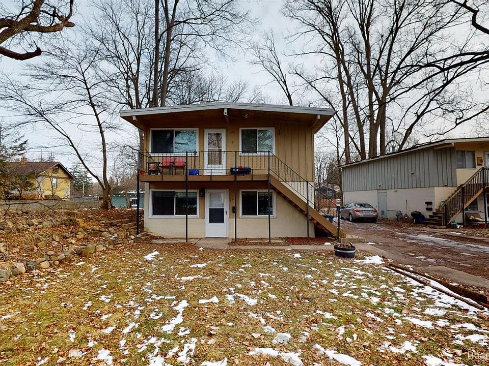 1st image of 124 Allen Dr #1