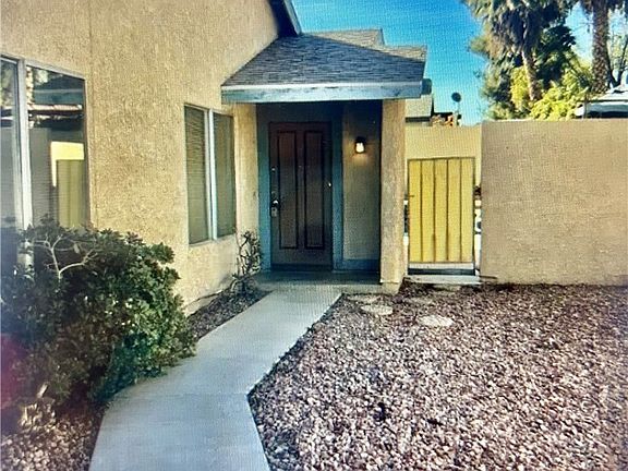 5th image of 4007 Spring Leaf Dr