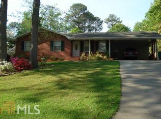 235 Medford Dr, Fayetteville, GA 30215