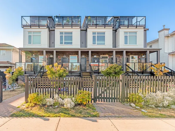5069 Earles St, Vancouver, BC V5R 3R8