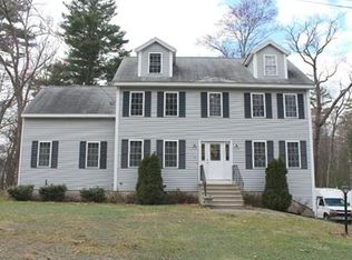 21 Clarence St, Billerica, MA 01821