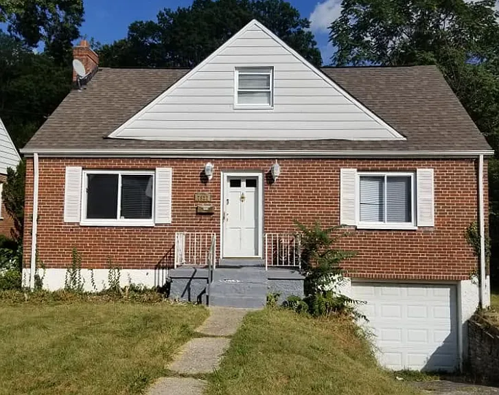7922 Granville Ln — Photo 1