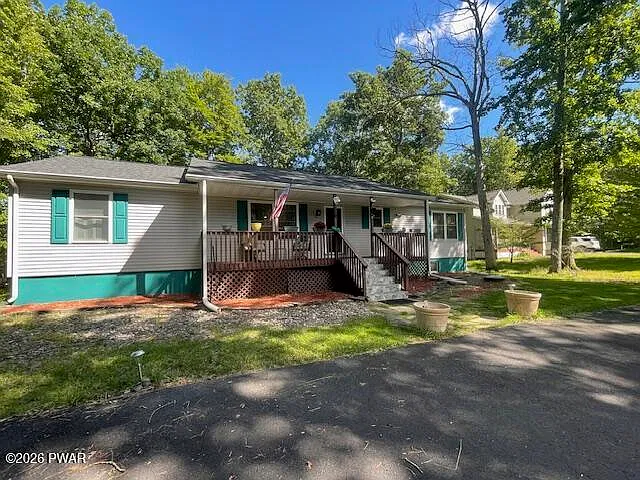 3 bed, 2.0 bath, 1624 sqft, $2,700 — Photo 4