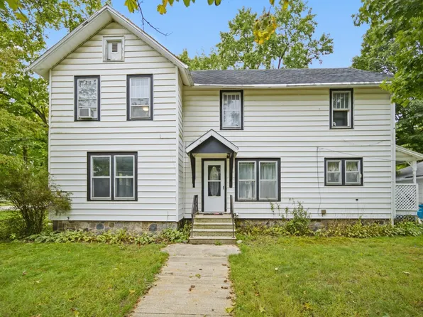 206 W Main St, Burr Oak, MI 49030