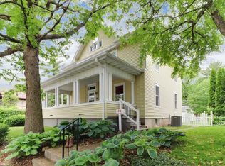 102 Fairview Ave, Bloomington, IL 61701