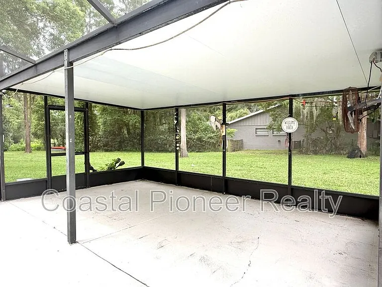 18306 Crawley Rd — Photo 37