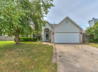 1209 W Quincy St, Broken Arrow, OK 74012