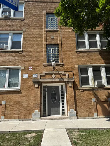 4258 W Hirsch St #3 Photo 1