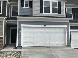 14270 Bay Willow Dr, Fishers, IN 46037