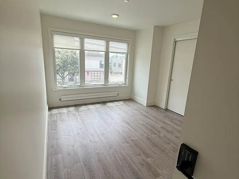 4326 Irving St #104 — Photo 6