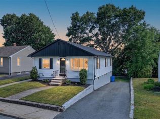 44 Cliff Ave, Cranston, RI 02920