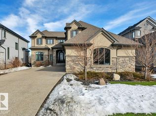 631 Howatt Dr SW, Edmonton, AB T6W2T6