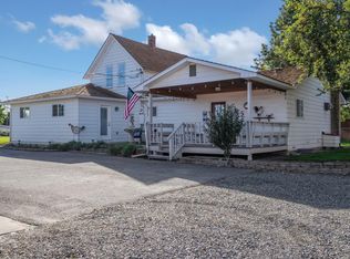 370 Forrest Rd, Grandview, WA 98930