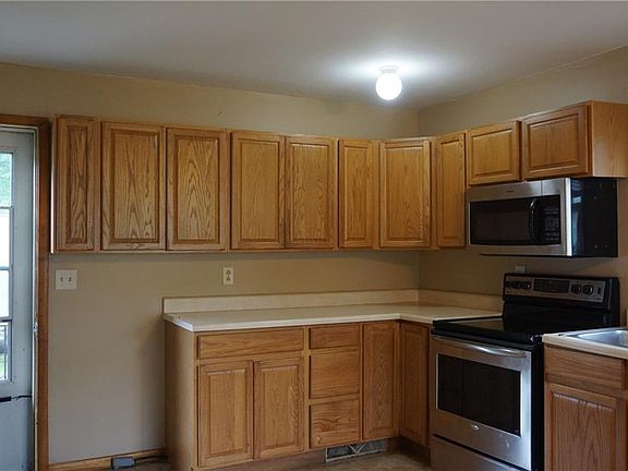 3rd image of 901 S 7th Ave