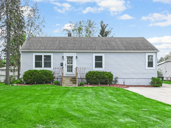 144 E 2nd Ave, New Lenox, IL 60451