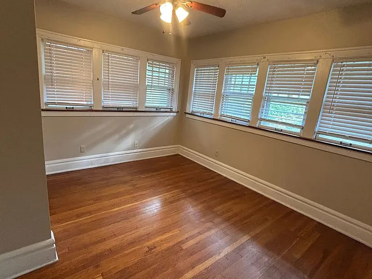 361 E Northwood Ave — Photo 6