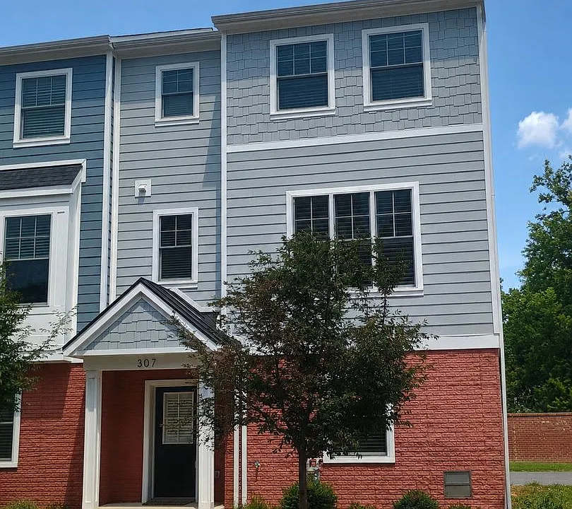 307 Charles St