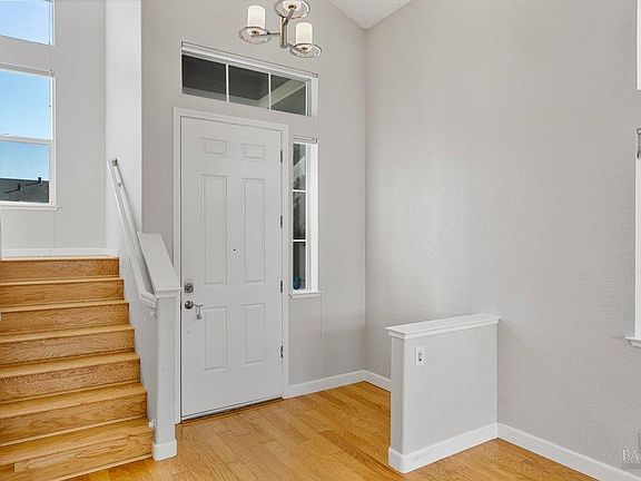 2nd image of 1210 Maple Drive