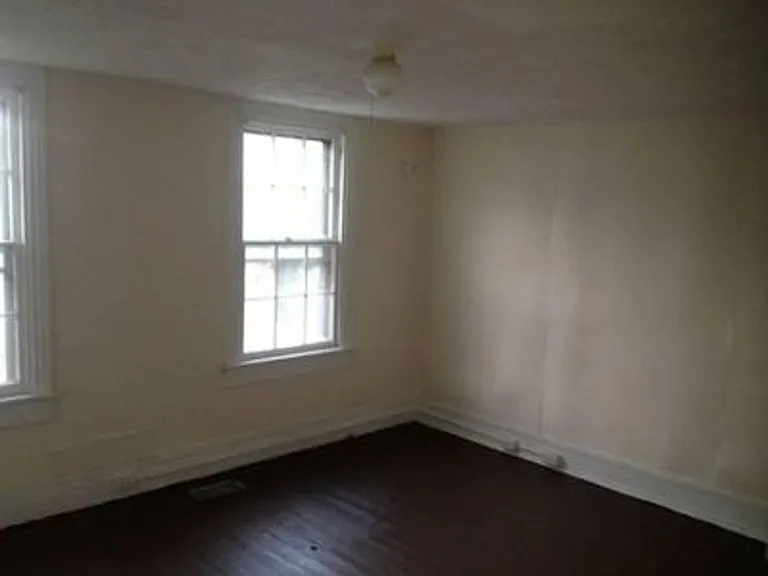 3100 Q St — Photo 7