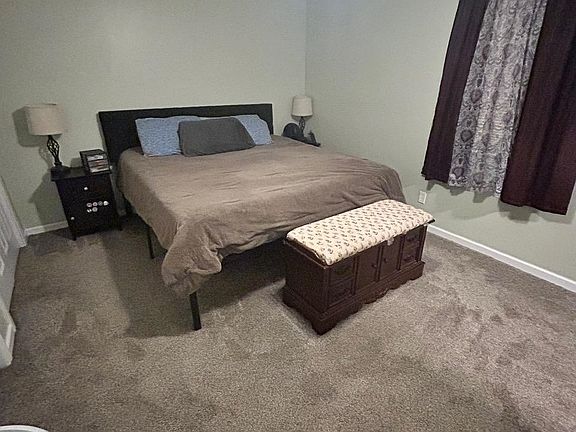 5th image of 1962 N Country Club Rd