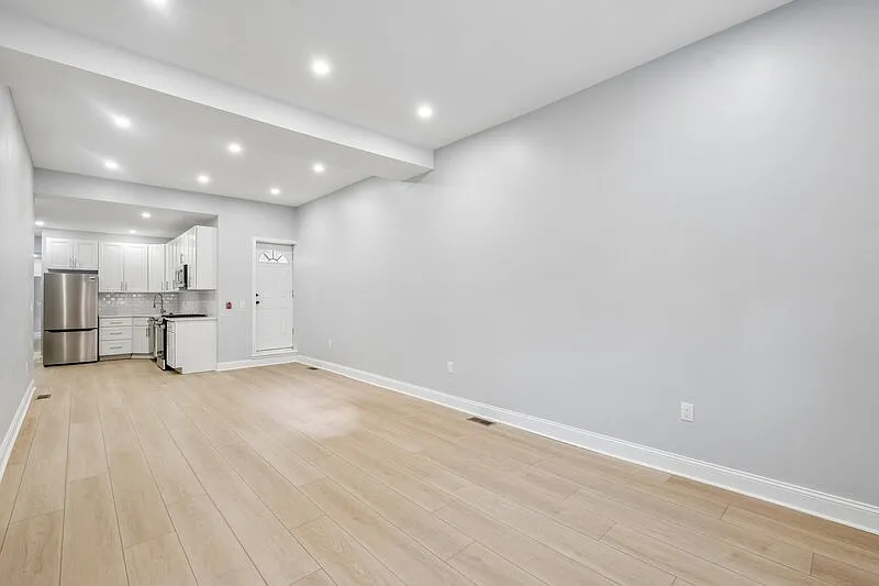 2 bed, 2.0 bath, $3,000 — Photo 2