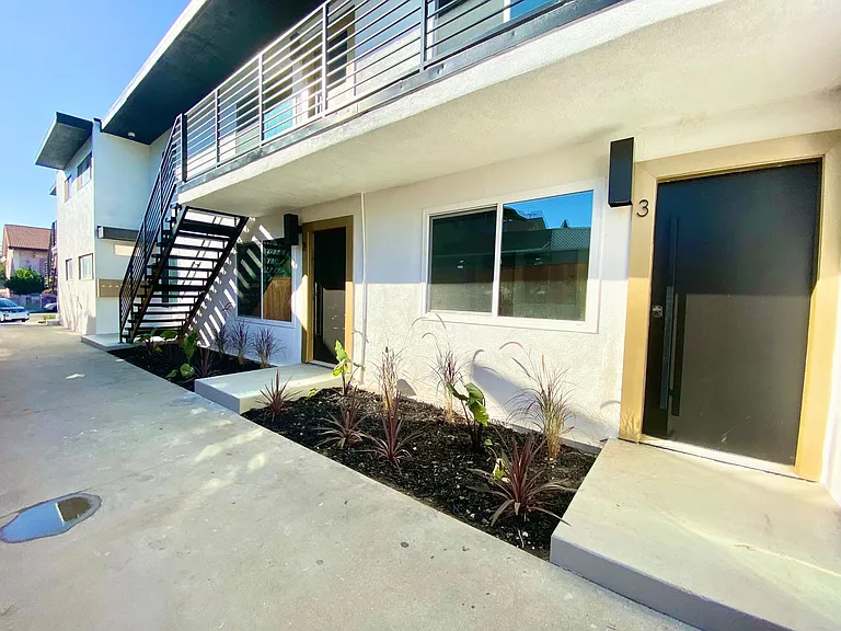 2814 Sichel Street Apartments — Photo 49
