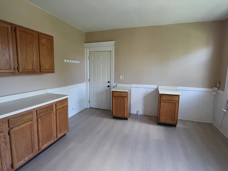 300 1/2 S Lowell Ave — Photo 18