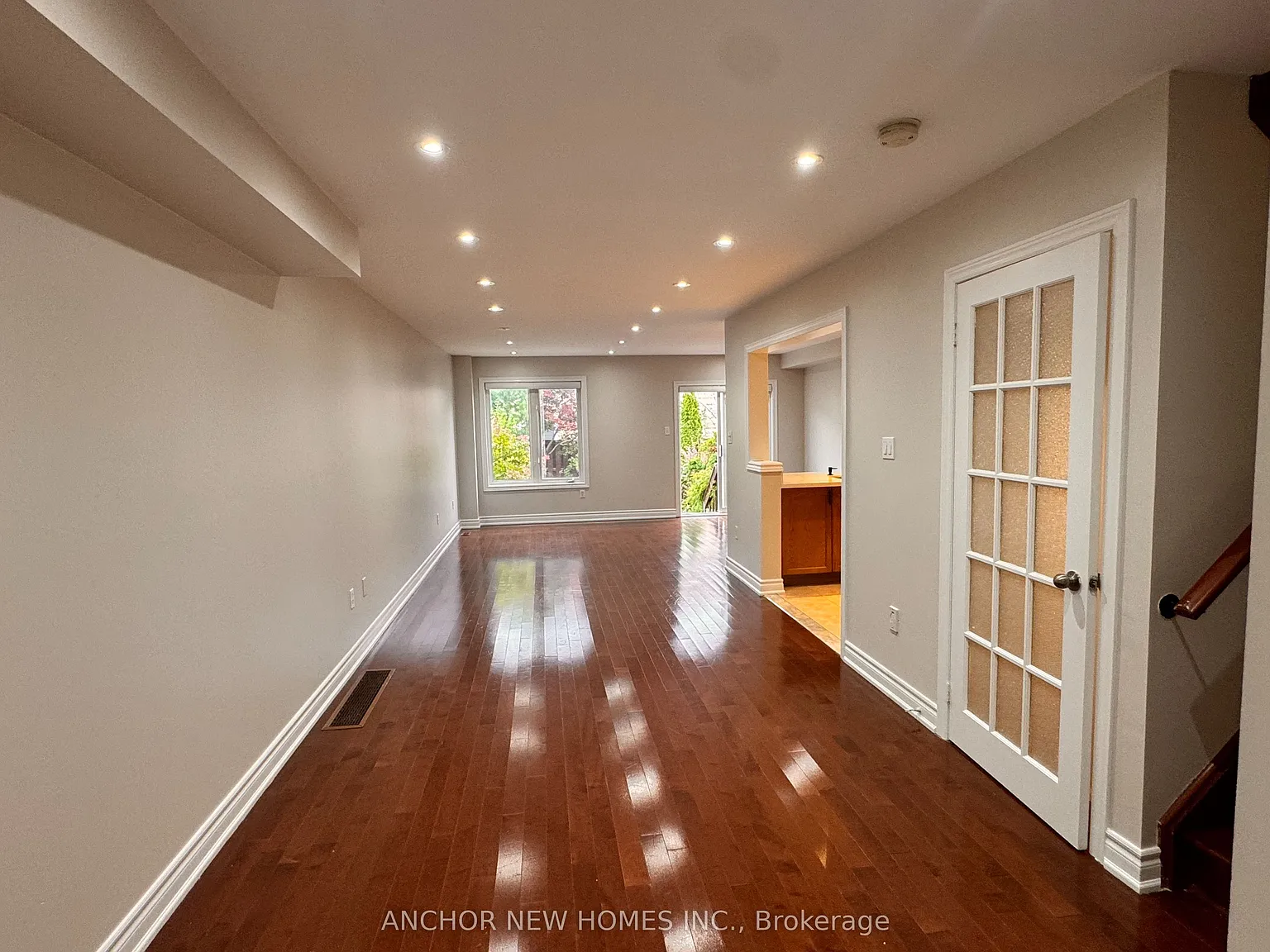 4 bed, $3,400 — Photo 3