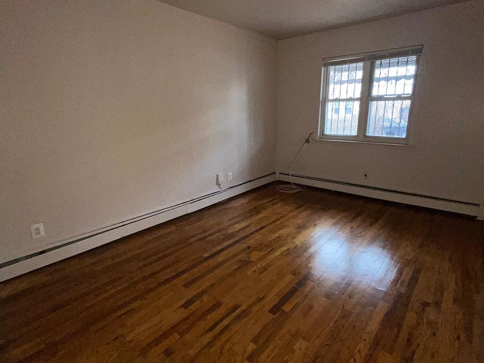 2nd image of 768 E 227th St #1